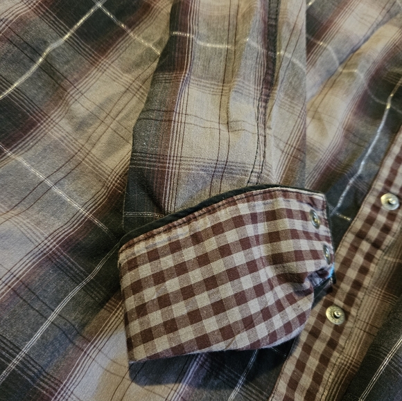 Brooks and Dunn button up - Picture 6 of 9